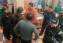 Policía ingresa a la residencial de la COB y causa alarma en filas sindicales