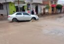Intensa tormenta de Año Nuevo inundó calles y zonas comerciales de Potosí